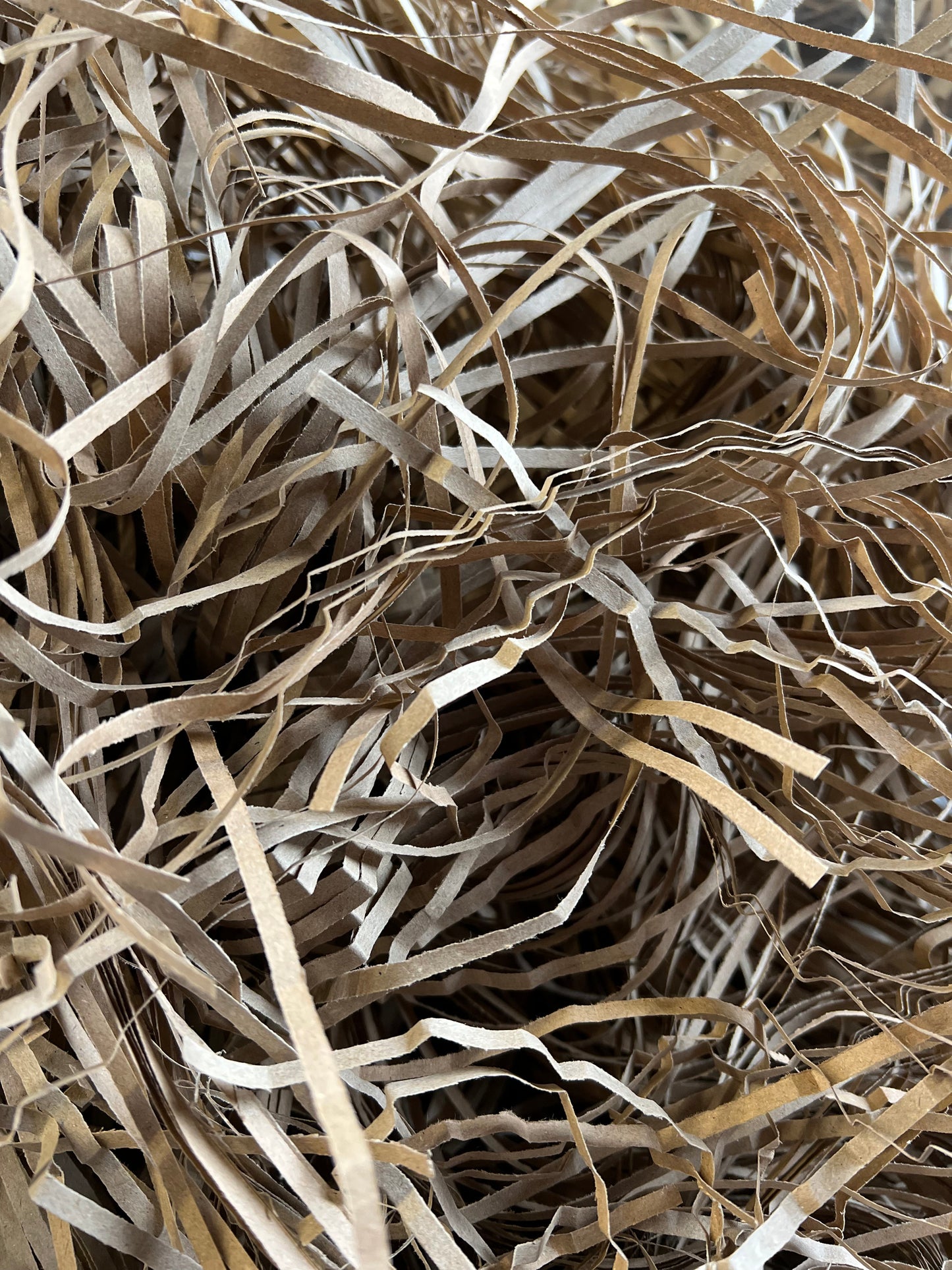 Strip cut shredded brown Kraft paper 3.8mm - 2kgs